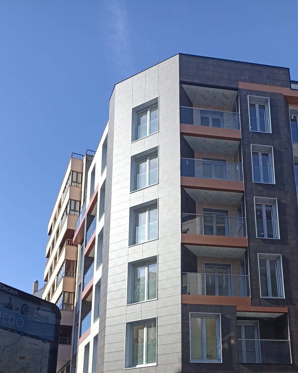 12 viviendas en Alonso Quintanilla, Oviedo