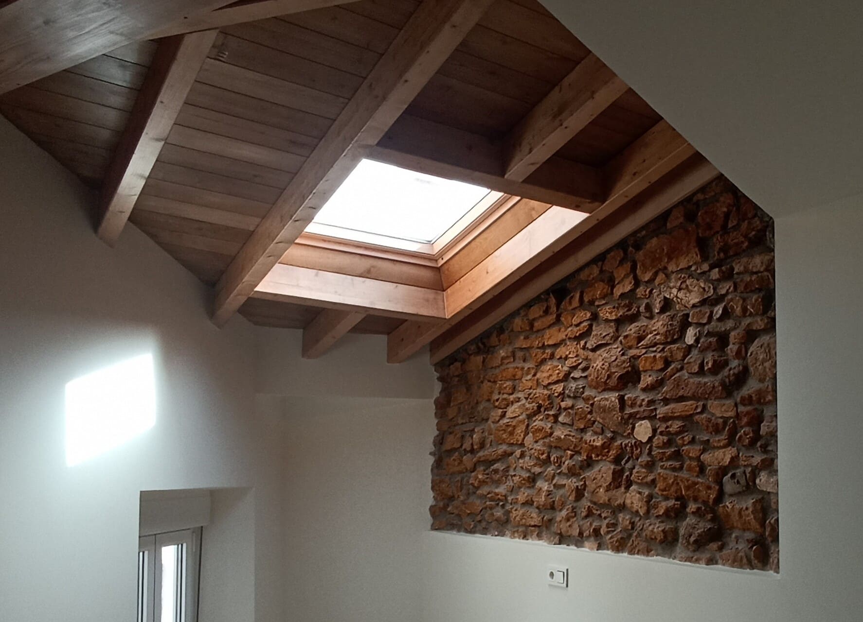 Reestructuraci&oacute;n de edificio hist&oacute;rico. Rua 4, Oviedo